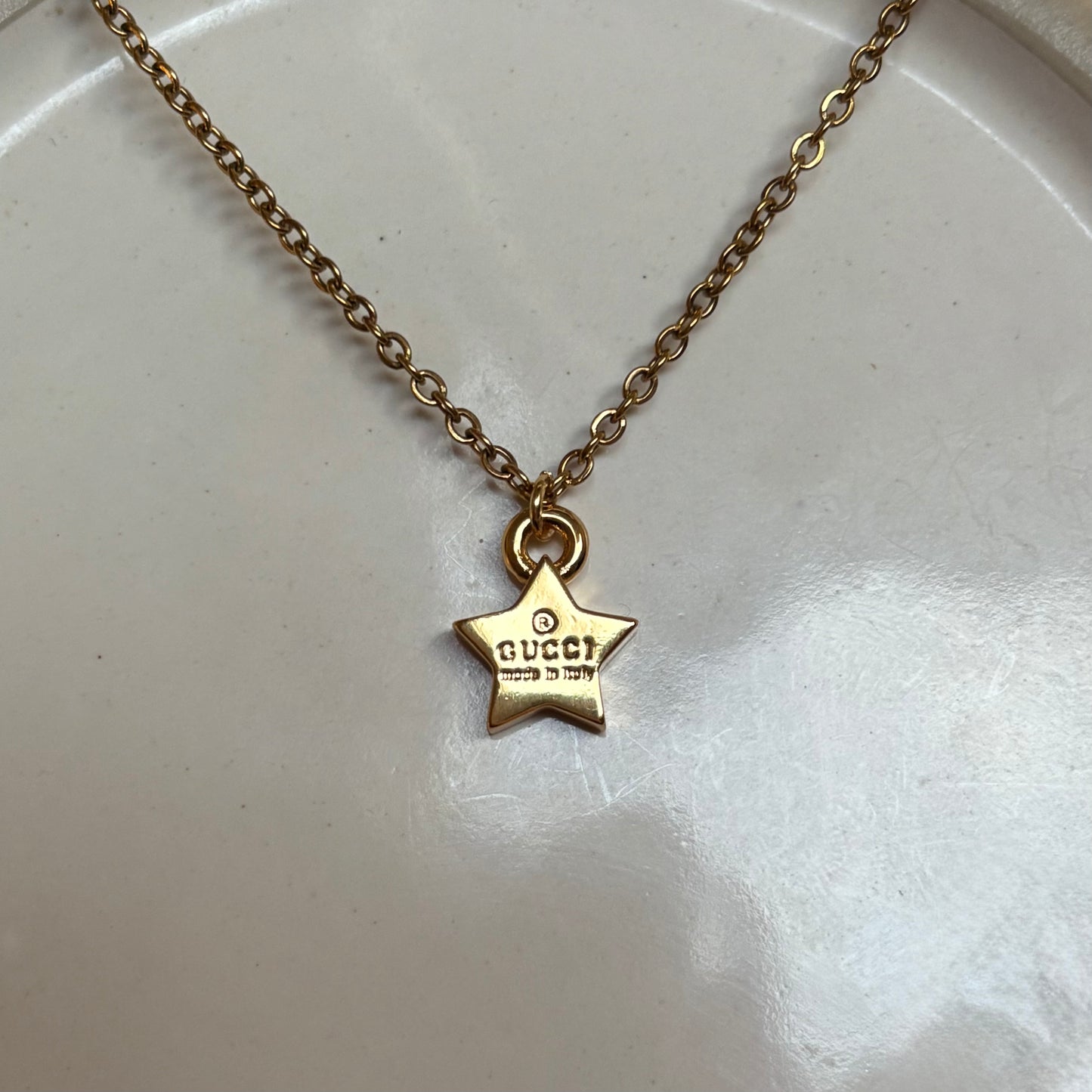 GUCCI DAINTY STAR NECKLACE GOLD
