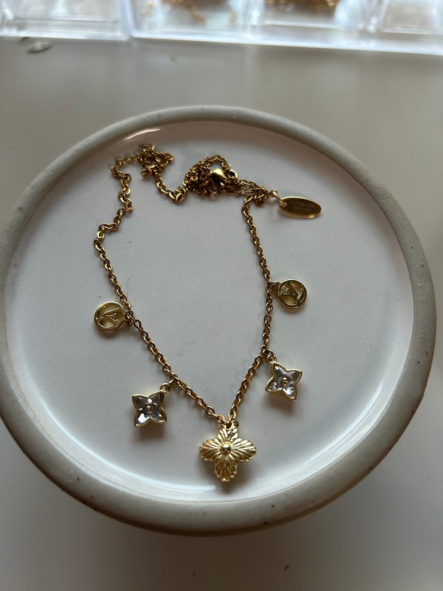 LOUIS VUITTON CHARM STRASS NECKLACE (super rare)