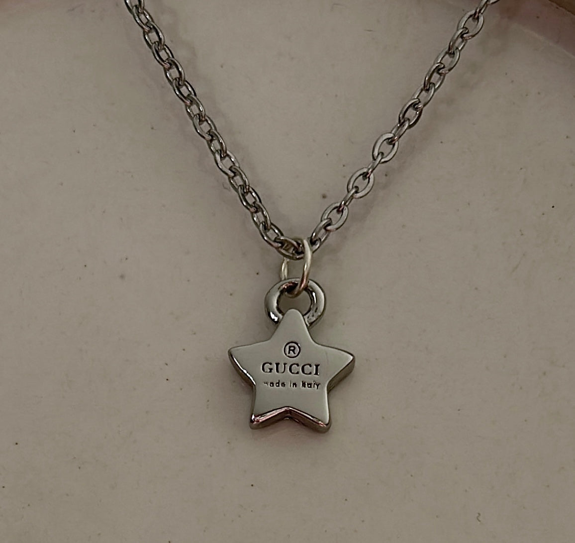 GUCCI DAINTY STAR NECKLACE
