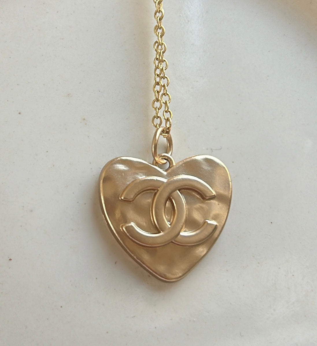 CHANEL VINTAGE HEART NECKLACE (pre-order)