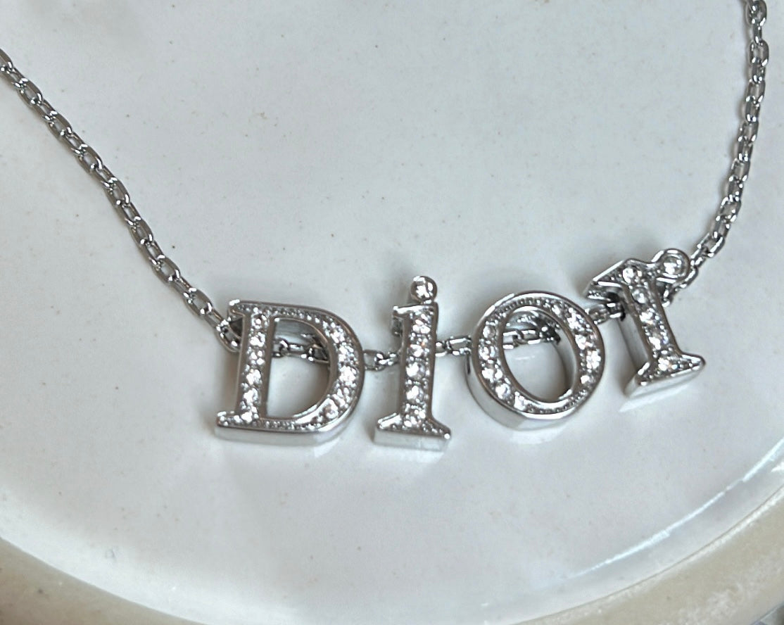 DIOR SILVER SPELLOUT NECKLACE