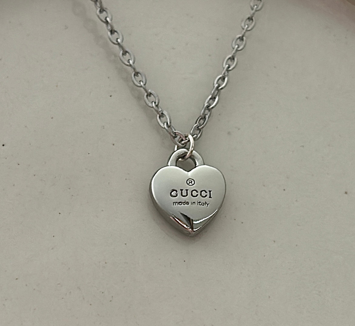 GUCCI DAINTY HEART NECKLACE