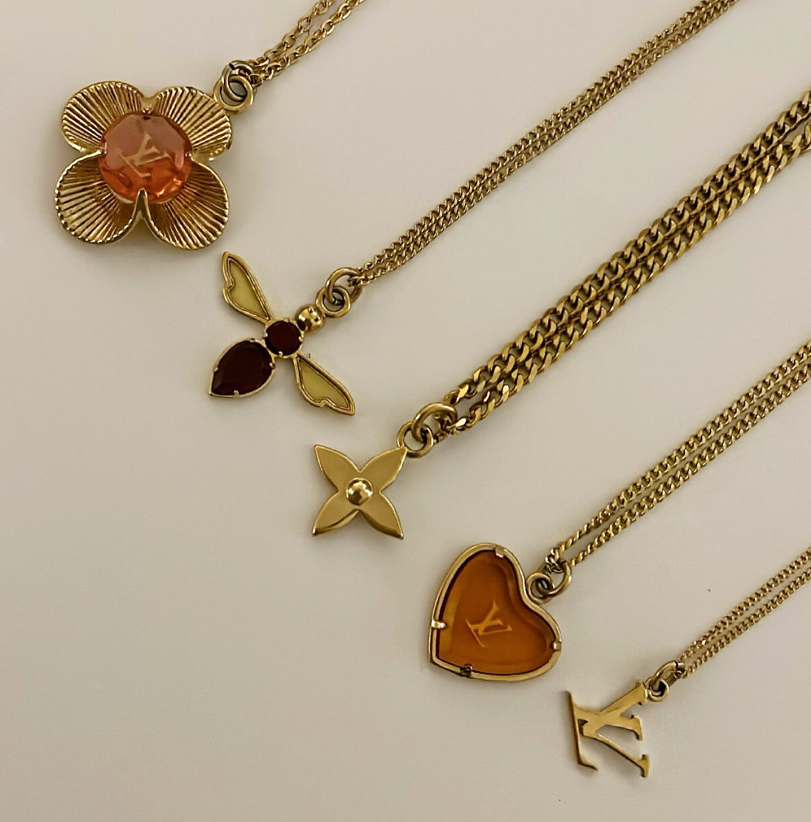 LOUIS VUITTON LETTER VINTAGE NECKLACE (rare)