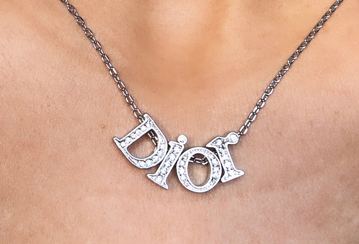 DIOR SILVER SPELLOUT NECKLACE
