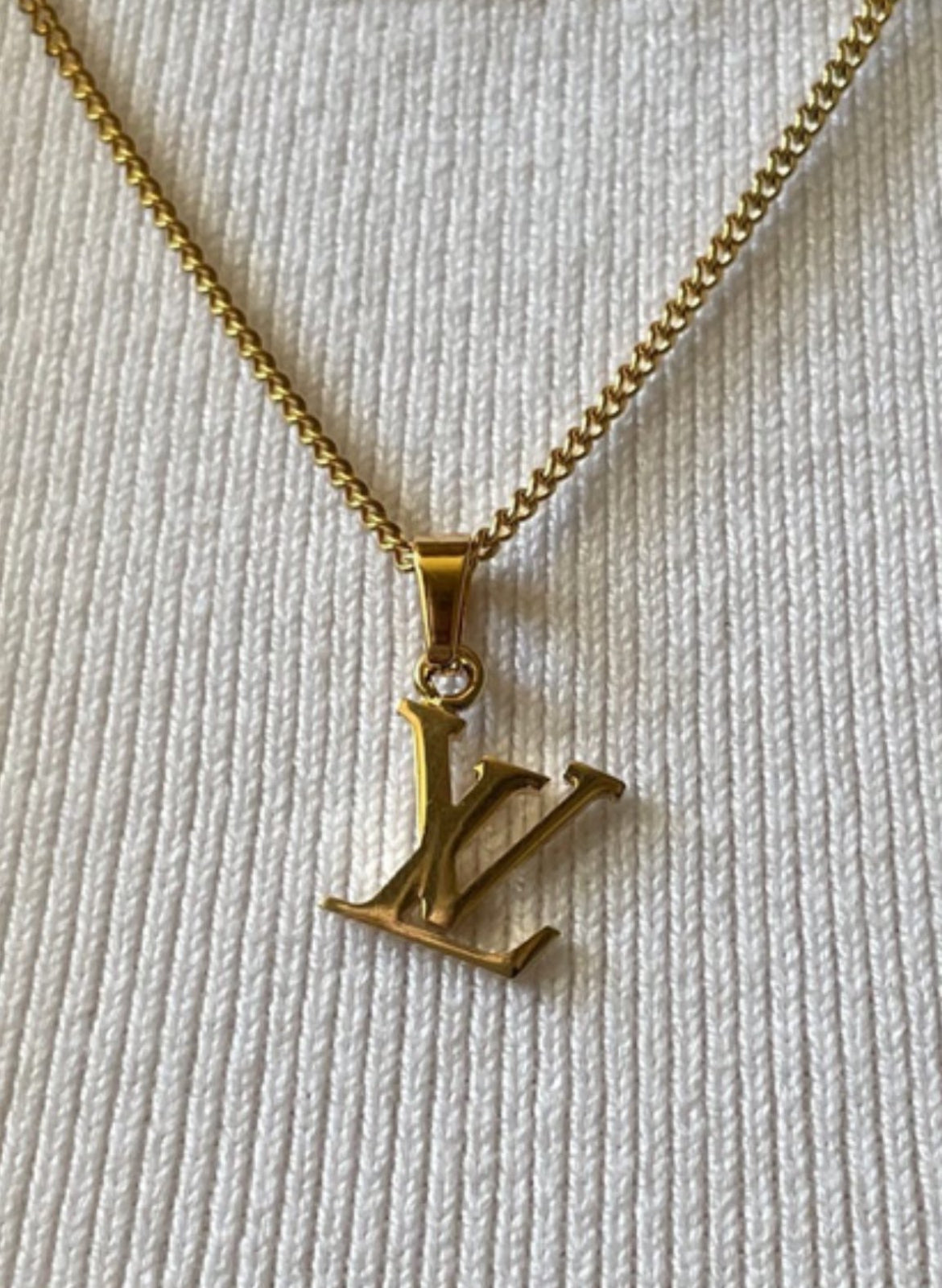 Louis Vuitton necklace deals