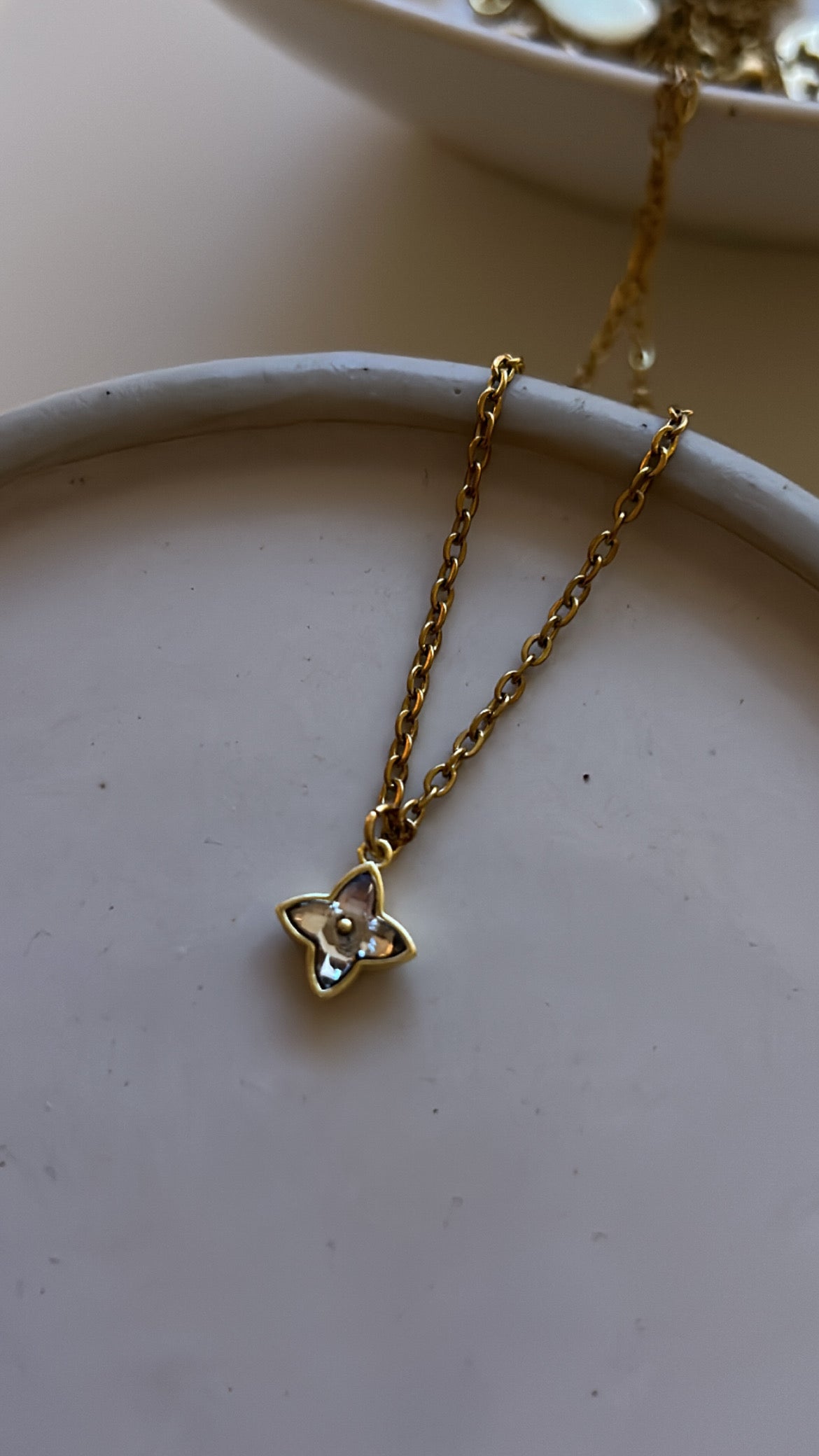 LOUIS VUITTON STAR STRASS NECKLACE