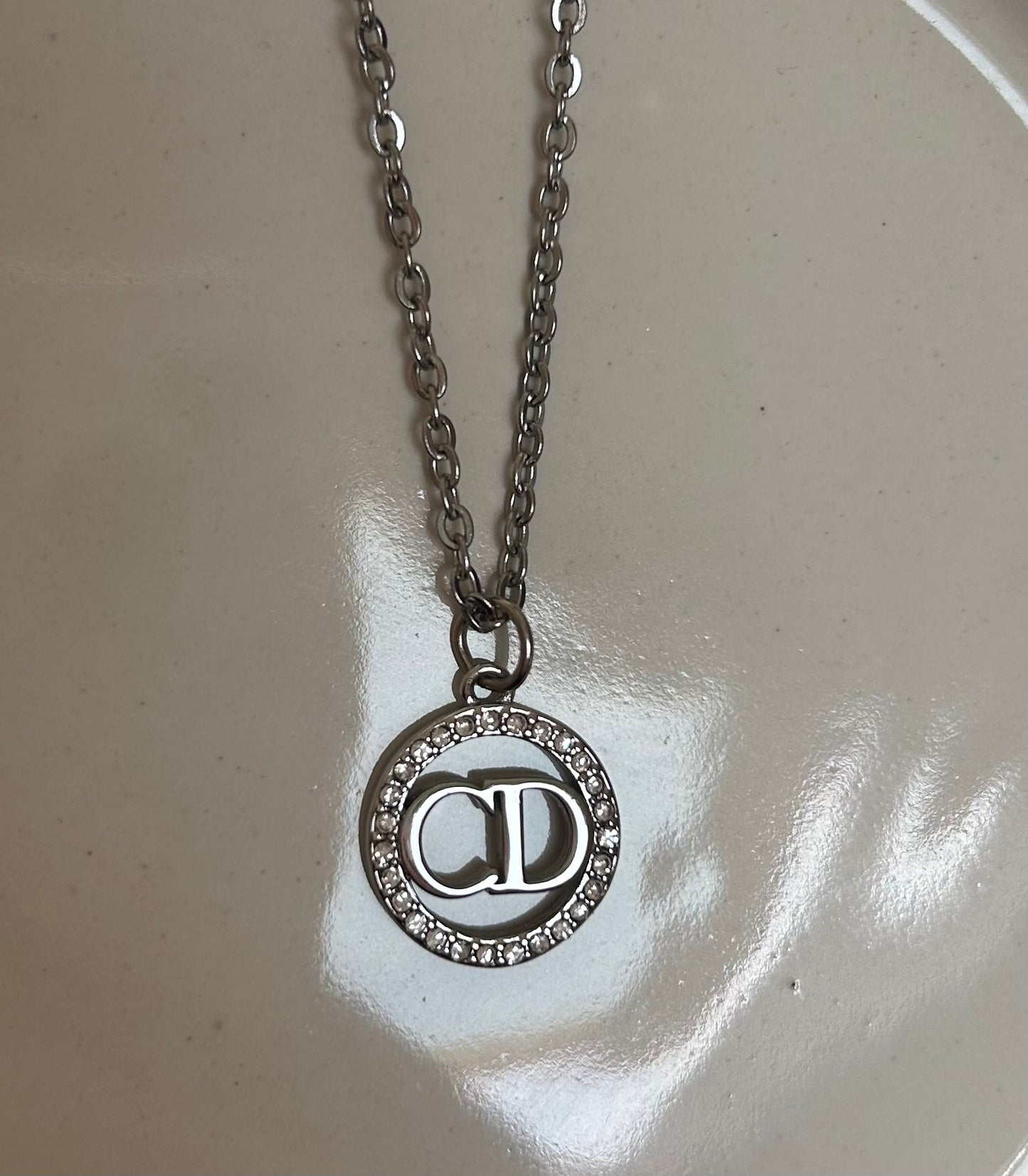 DIOR CD SILVER VINTAGE CIRCLE NECKLACE