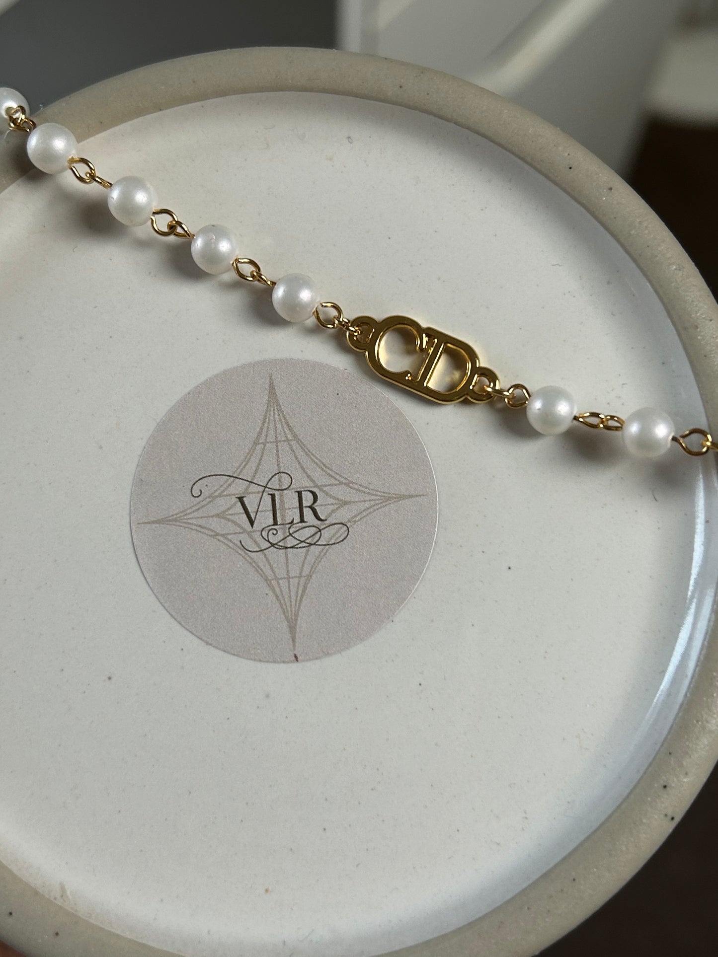 DIOR CD VINTAGE DAINTY PEARL CHOKER