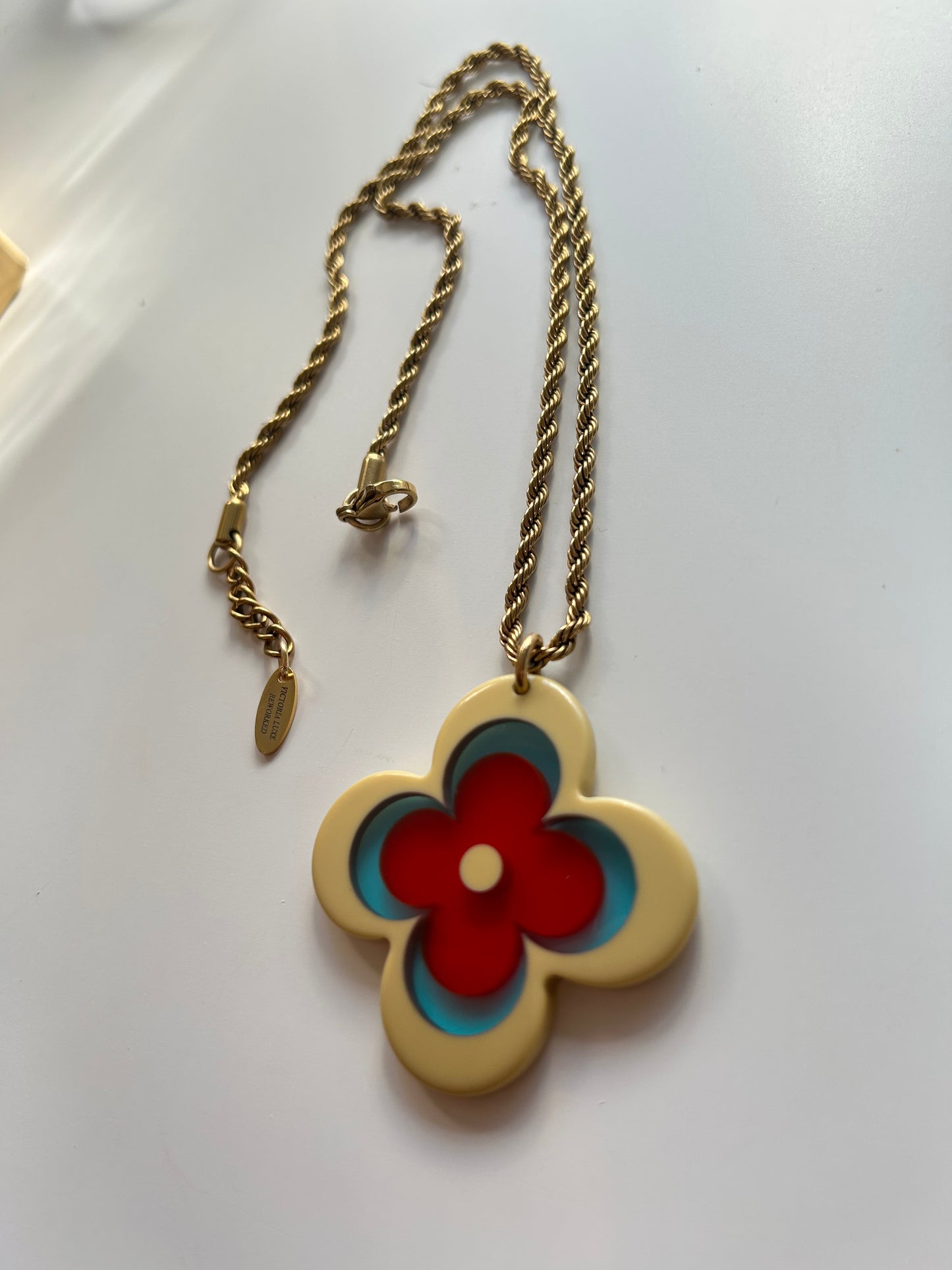 LOUIS VUITTON FLOWER LOGO MONOGRAM NECKLACE