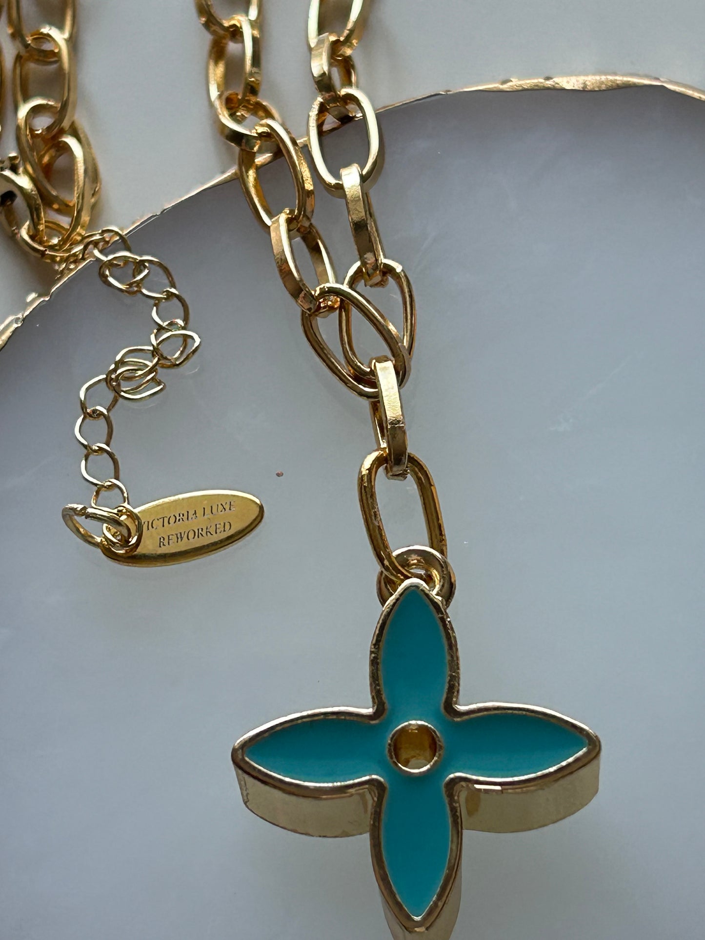 LOUIS VUITTON BLUE FLOWER NECKLACE
