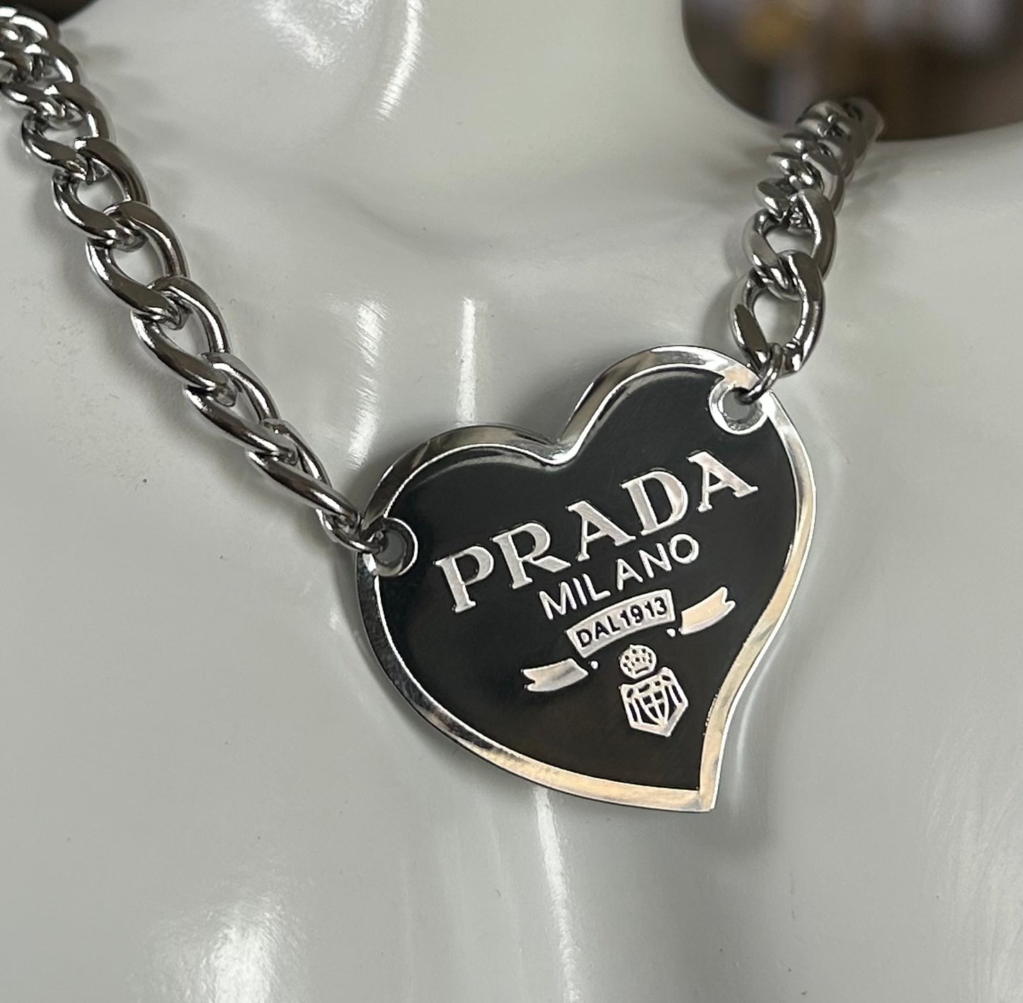 BLACK PRADA HEART SILVER