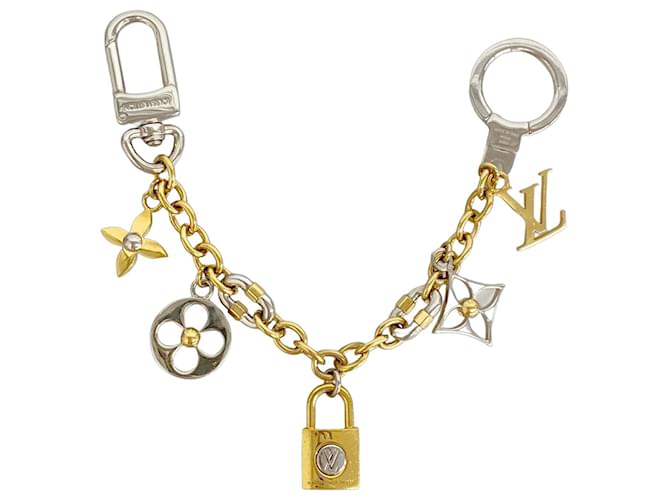 LOUIS VUITTON FLEUR DE MONOGRAM CIRCLE NECKLACE