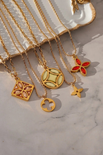 LOUIS VUITTON FLEUR DE STAR NECKLACE