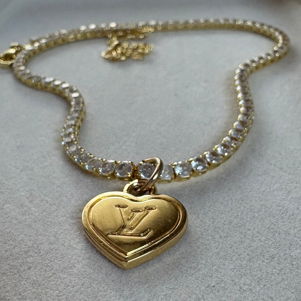 LOUIS VUITTON DIAMANTÈ HEART NECKLACE