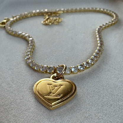 LOUIS VUITTON DIAMANTÈ HEART NECKLACE