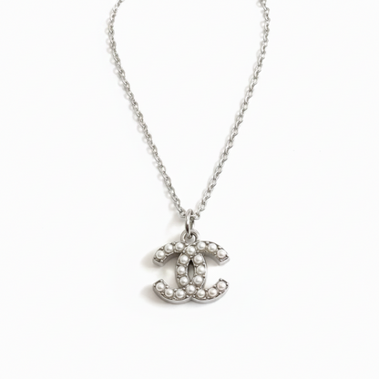 CC CHANEL PEARL NECKLACE SILVER