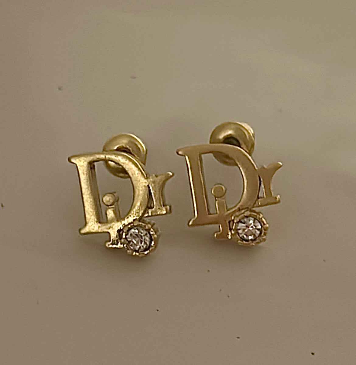 DIOR DAINTY EARRINGS