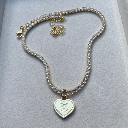 LOUIS VUITTON DIAMANTÈ HEART NECKLACE