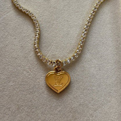 LOUIS VUITTON DIAMANTÈ HEART NECKLACE