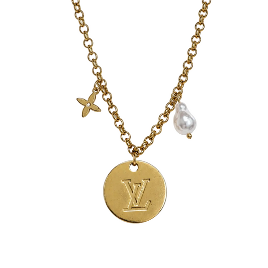 LOUIS VUITTON PEARL CHARM COIN NECKLACE (SUPER RARE)