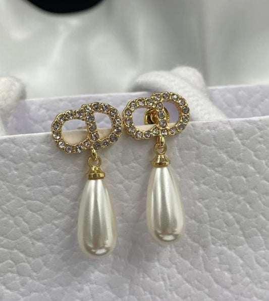 DIOR CD PEARL DIAMANTÉ EARRINGS (pre-order)