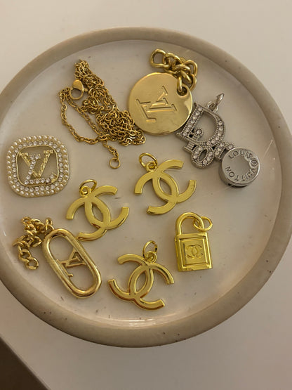 CC CHANEL VINTAGE LOCK NECKLACE