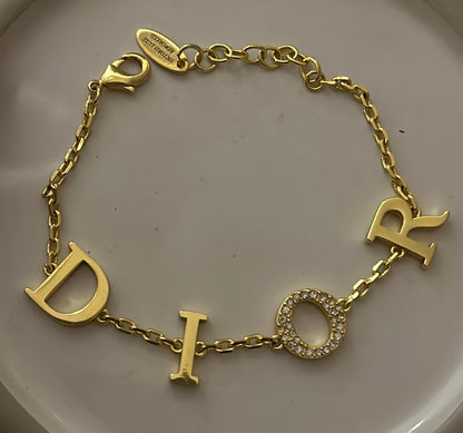 DIOR SPELLOUT NECKLACE & BRACELET BUNDLE (pre-order)