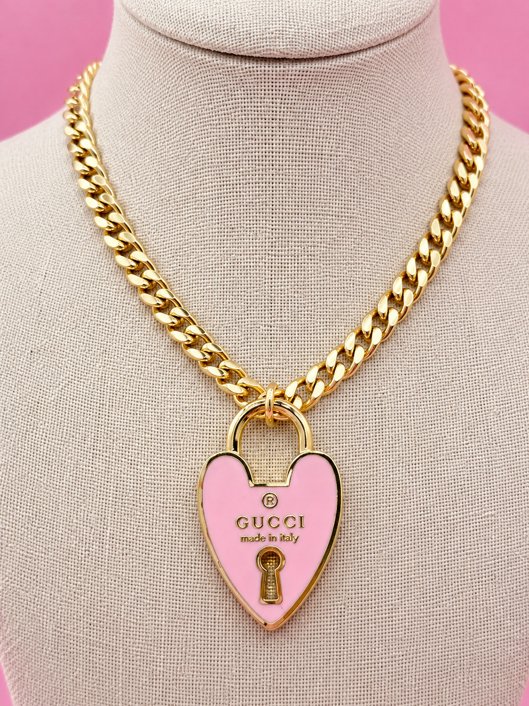 GUCCI HEART PADLOCK PINK NECKLACE