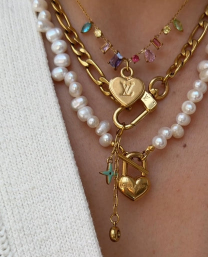 LOUIS VUITTON PEARL HEART MINI CLASP NECKLACE