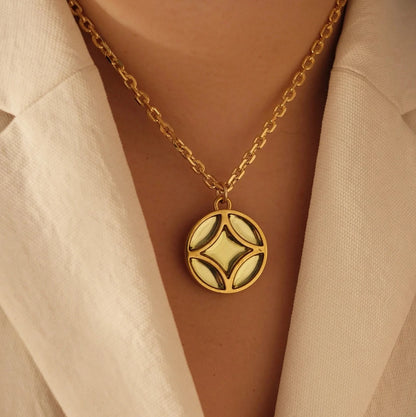 LOUIS VUITTON FLEUR DE PERIDOT CRYSTAL NECKLACE