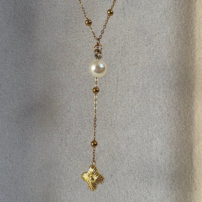LOUIS VUITTON PEARL LARIAT FLOWER NECKLACE