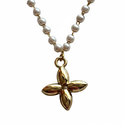 LOUIS VUITTON PEARL LV CHARM