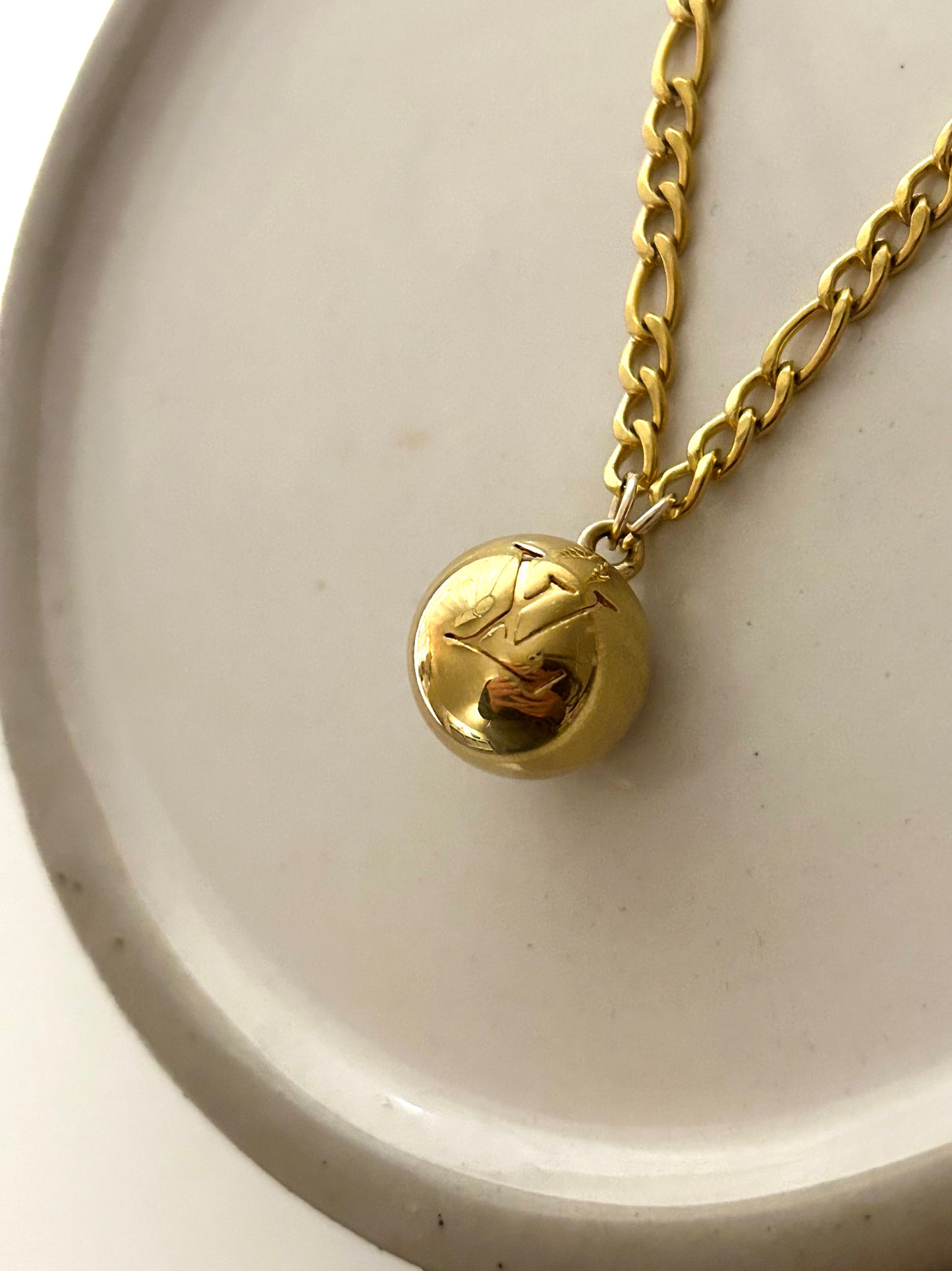 LOUIS VUITTON BALL GOLD CHARM NECKLACE