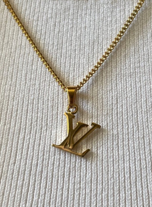 LOUIS VUITTON LETTER VINTAGE NECKLACE (rare)