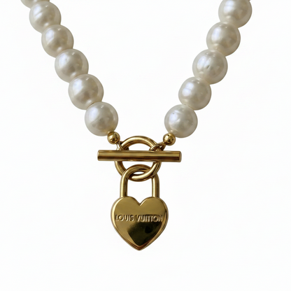 LOUIS VUITTON PEARL HEART MINI CLASP NECKLACE