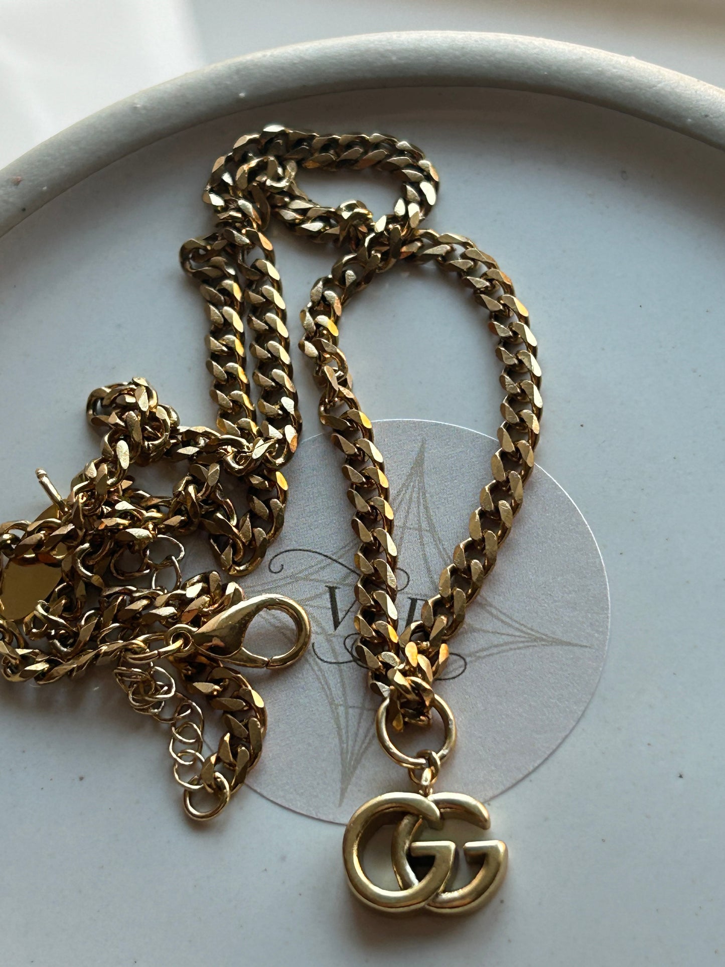 GUCCI GG LOGO NECKLACE