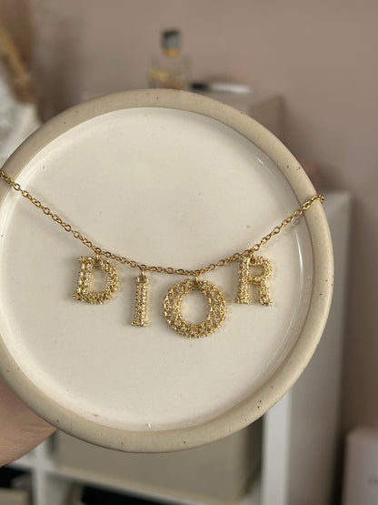 DIOR GOLD LARGE LETTER NECKLACE (super rare)