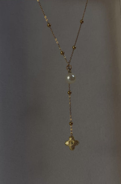 LOUIS VUITTON PEARL LARIAT FLOWER NECKLACE