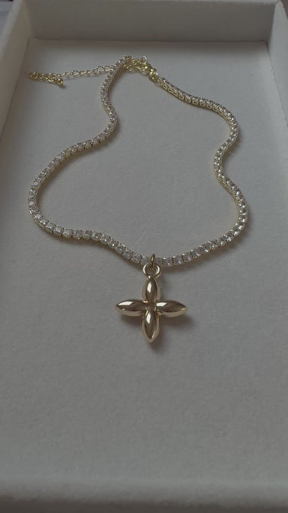 LOUIS VUITTON DIAMANTÈ STAR NECKLACE