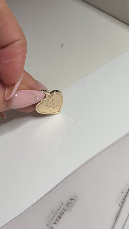 LOUIS VUITTON HEART LOGO CHUNKY NECKLACE