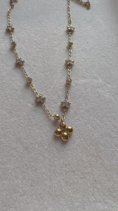 LOUIS VUITTON DIAMANTÈ FLOWER NECKLACE