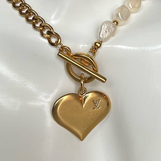 LOUIS VUITTON HEART CLASP NECKLACE